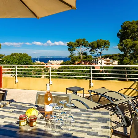 Sea View For 4 In Six-Fours-les-Plages
