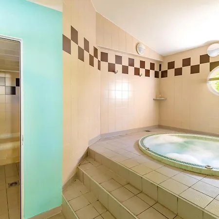 Sea View For 4 In *